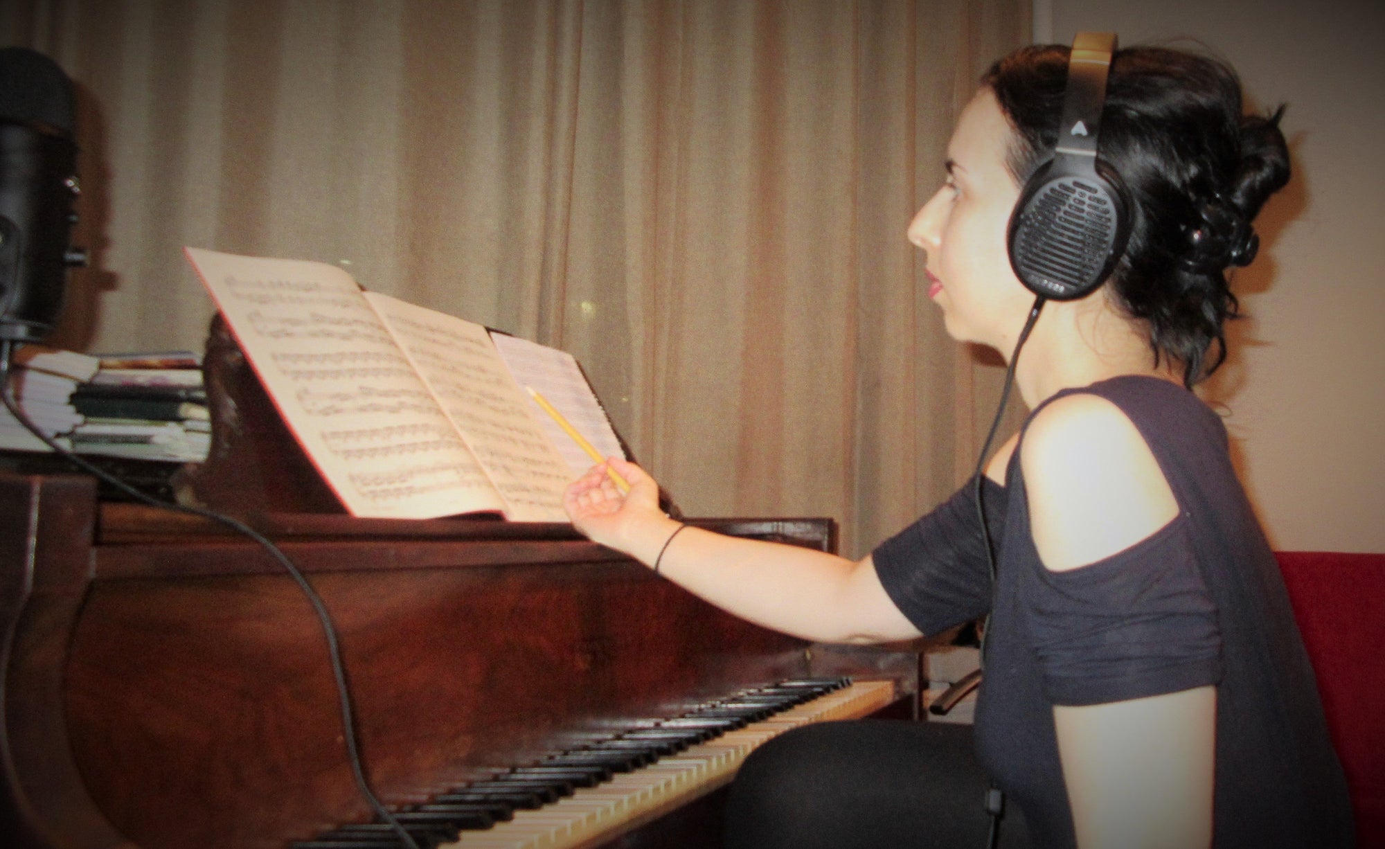 Audeze speaks with concert pianist Tania Stavreva