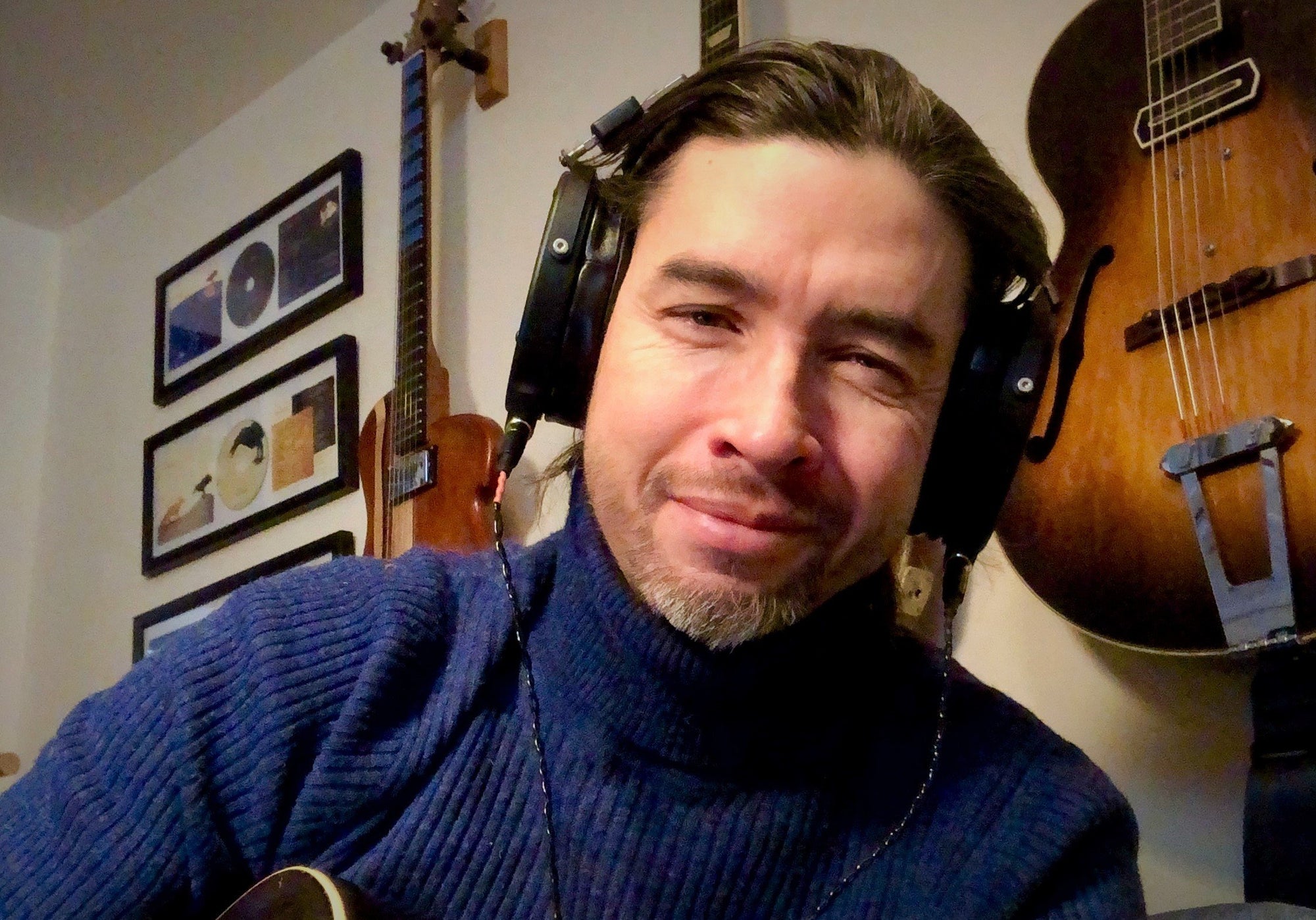 Audeze speaks with guitarist and composer Miles Okazaki